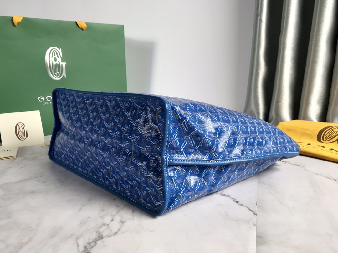 Anjou PM Reversible Tote Bag In Blue